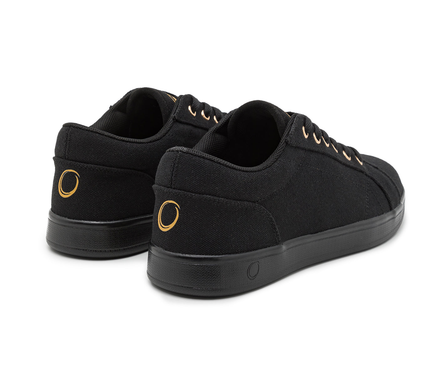 Smove Dance Sneaker en noir avec semelle noire