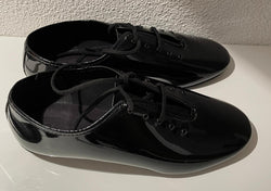 550 / J03 Zapatos de danza charol negro